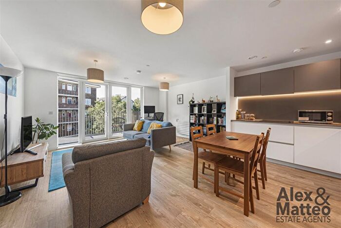 1 Bedroom Flat To Rent In Bond House, Goodwood Road, SE14