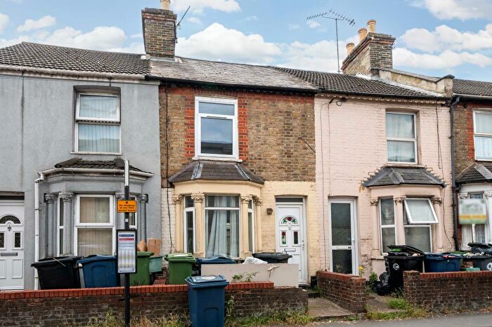 2 Bedroom Terraced House To Rent In High Wycombe, Buckinghamshire, HP11