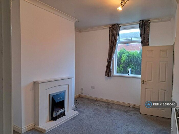 3 Bedroom Terraced House To Rent In Bolton Road, Radcliffe, Manchester, M26