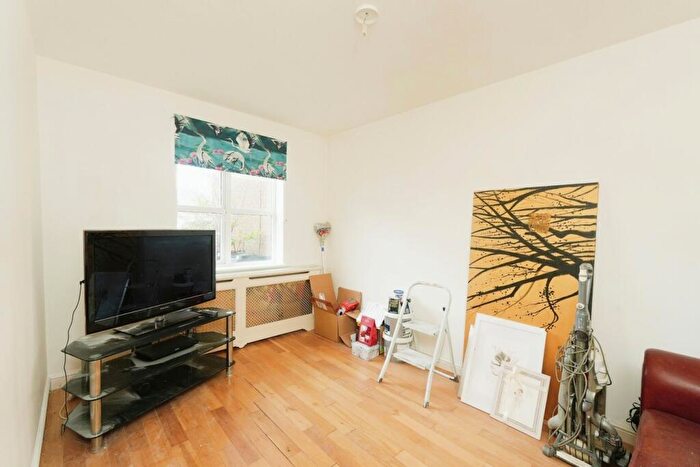 4 Bedroom Town House For Sale In Lathom Close, Liverpool, L36