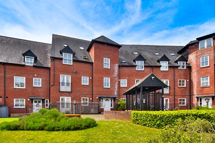 2 Bedroom Flat To Rent In Haslers Place, Great Dunmow, CM6