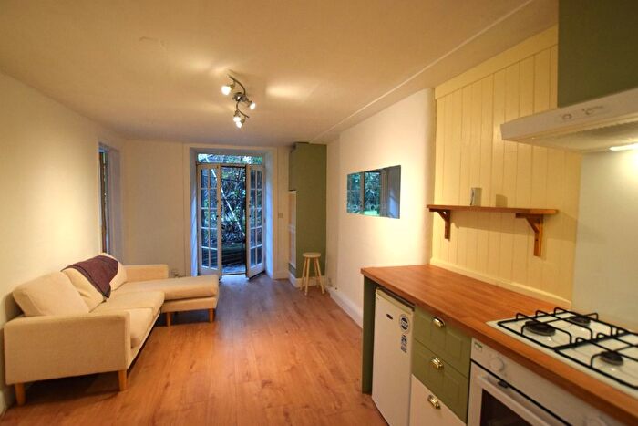1 Bedroom Flat To Rent In Madeira Street, Leith, Edinburgh, EH6