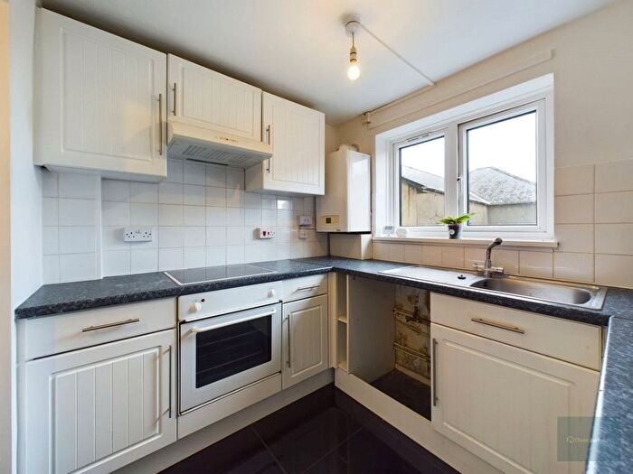 2 Bedroom Flat To Rent In Castle Street, Plymouth, PL1