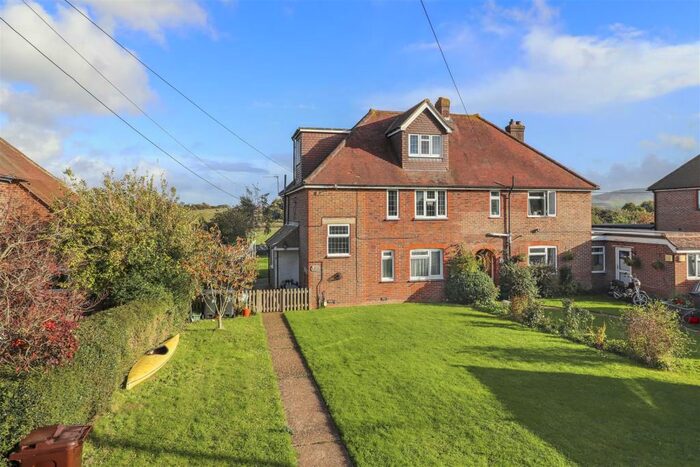 2 Bedroom Apartment For Sale In Station Road, Berwick, BN26