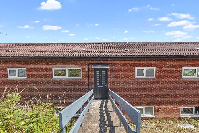 1 Bedroom Apartment To Rent In Newly Renovated Apartment, HP12