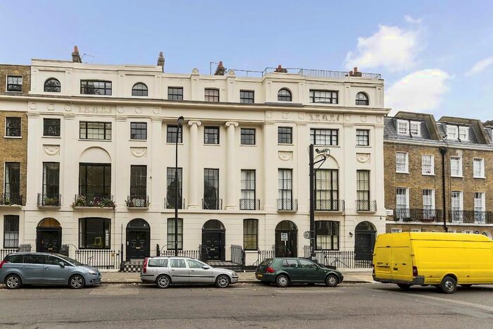 2 Bedroom Flat To Rent In Mecklenburgh Square, London, WC1N