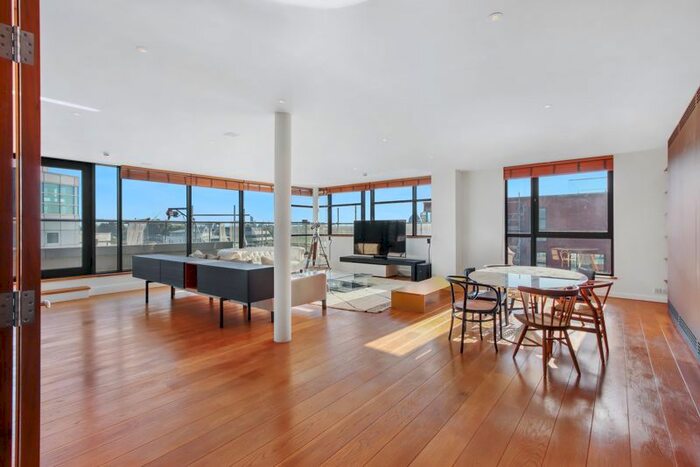 4 Bedroom Flat To Rent In Trevor Square, London, SW7