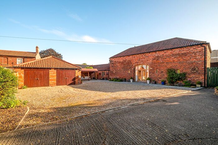 2 Bedroom Barn Conversion For Sale In Brampton, Lincoln, LN1