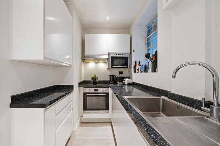 1 Bedroom Flat For Sale In Mortimer Crescent, London, NW6