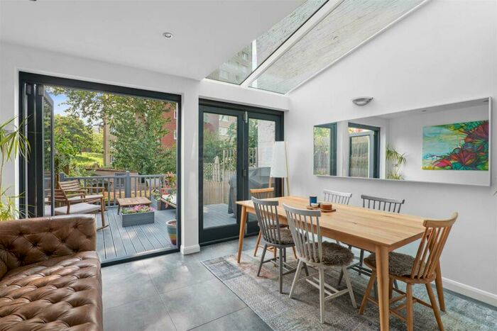 3 Bedroom Terraced House For Sale In Woodbine Street, Leamington Spa, CV32