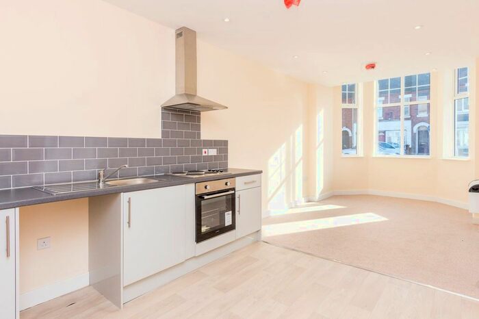 1 Bedroom Flat To Rent In Washbrook Road, Rushden, NN10