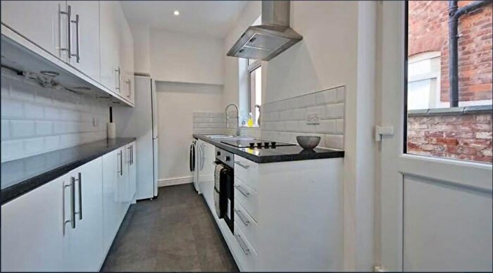 3 Bedroom Terraced House To Rent In Knighton Fields Road East, Leicester, LE2