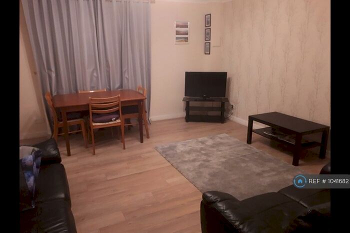 2 Bedroom Flat To Rent In Back Hilton Road, Aberdeen, AB25