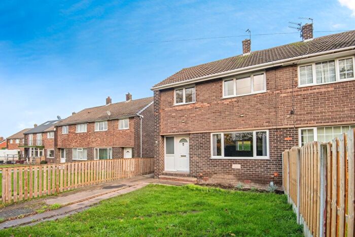 3 Bedroom Semi Detached House For Sale In Yews Lane, Kendray, Barnsley, S70