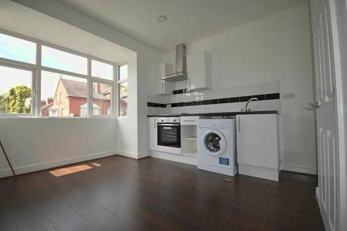 1 Bedroom Flat To Rent In Narborough Road, Leicester, LE3