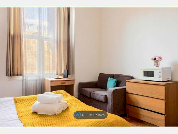 Studio To Rent In Courtfield Gardens, London, SW5