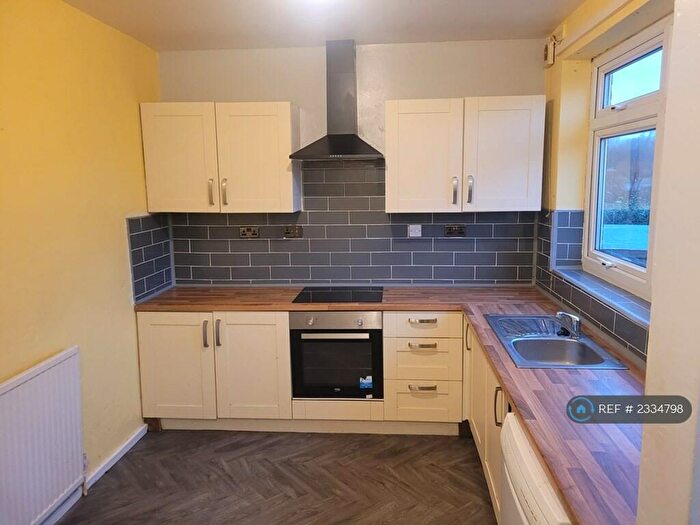 3 Bedroom Semi-Detached House To Rent In Nodder Road, Sheffield, S13