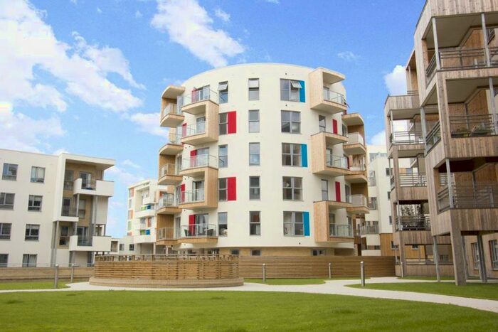 2 Bedroom Flat To Rent In Glenalmond Avenue, Cambridge, CB2