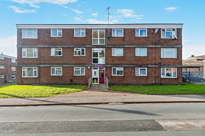 2 Bedroom Flat For Sale In Bank Avenue, Morley, Leeds, LS27