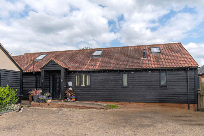 4 Bedroom Bungalow For Sale In High Street, Stebbing, Dunmow, Essex, CM6