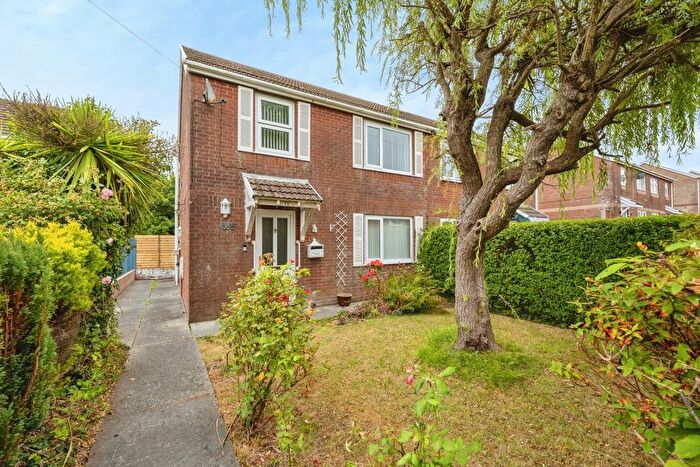 3 Bedroom Semi-Detached House For Sale In Brynawelon, Llanelli, Carmarthenshire, SA14
