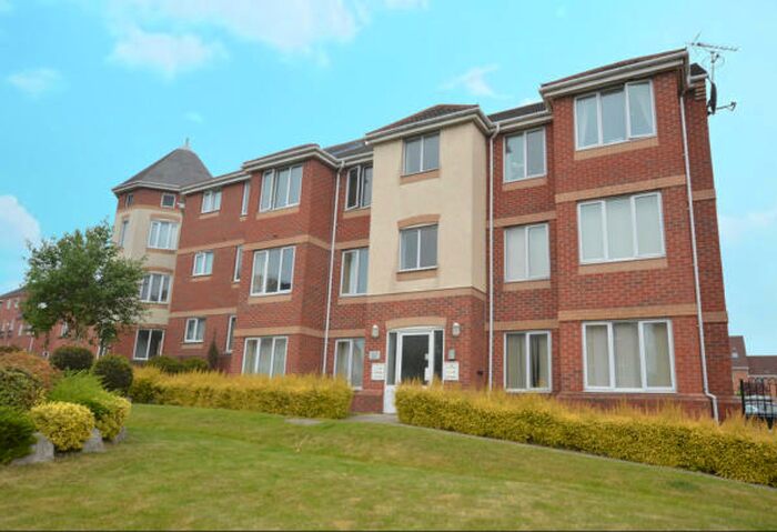 2 Bedroom Apartment To Rent In Pavior Road, Nottingham, NG5