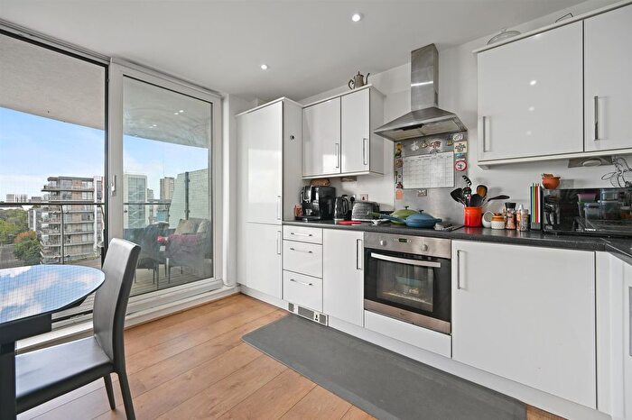 2 Bedroom Flat For Sale In Ealing Road, Brentford, TW8