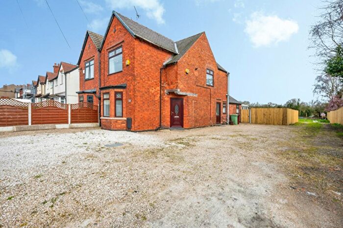 2 Bedroom Semi-Detached House To Rent In Victoria Road, Pinxton, NG16