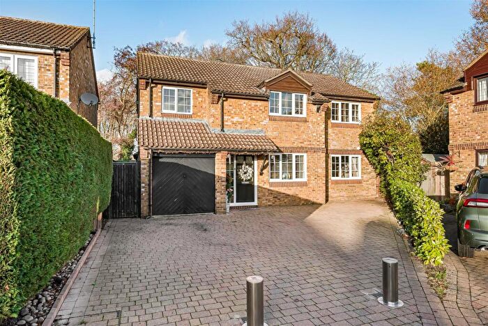 5 Bedroom Detached House For Sale In Bridle Way, Great Amwell, SG12