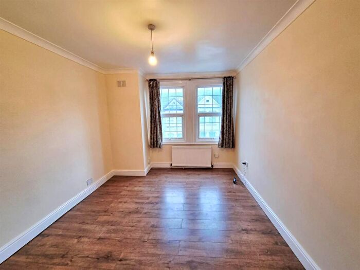 2 Bedroom Flat To Rent In Hathaway Road, Croydon, CR0