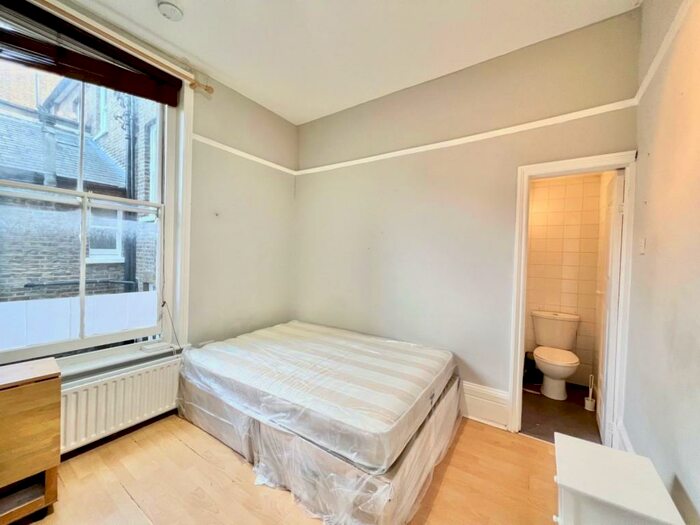 Studio To Rent In Lyncroft House, Lyncroft Gardens, West Hampstead, NW6