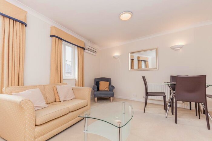 2 Bedroom Apartment To Rent In St Thomas Mews, Oxford, OX1