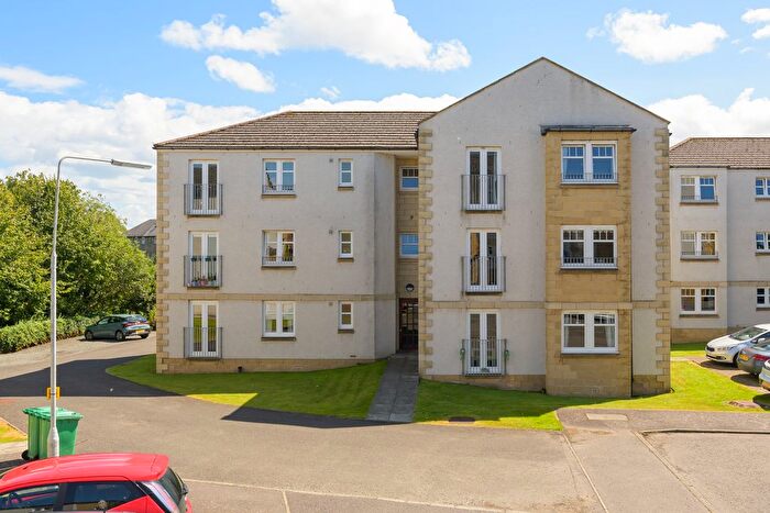 2 Bedroom Flat For Sale In Merchants Way, Inverkeithing, KY11