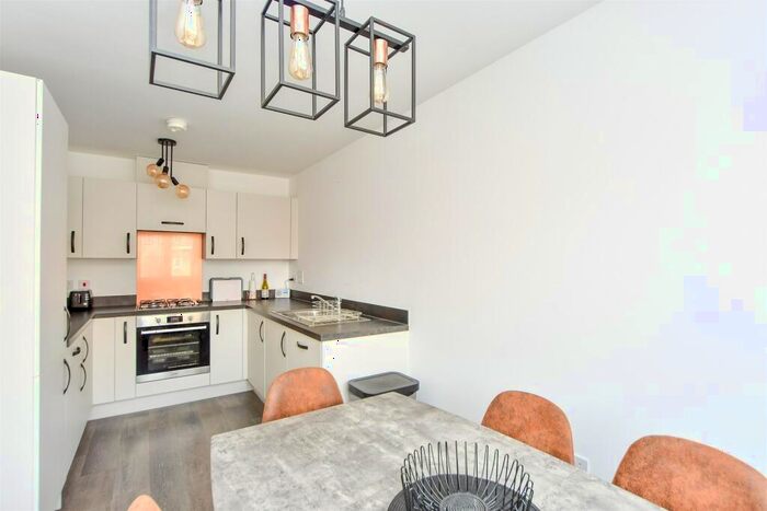 3 Bedroom Detached House For Sale In Goldfinch Drive, Faversham, Kent, ME13