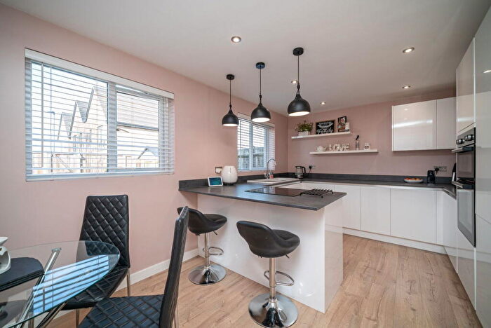 3 Bedroom Terraced House For Sale In Blenheim Way, Stevenage, SG2