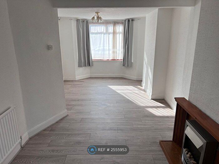 3 Bedroom End Of Terrace House To Rent In Richmond Street, Sheerness, ME12