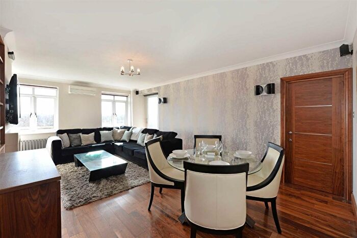 2 Bedroom Flat To Rent In Barrie House, Lancaster Gate, Hyde Park, W2