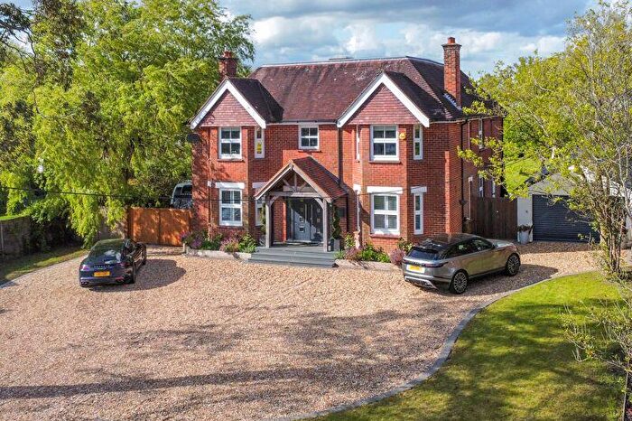 4 Bedroom Detached House For Sale In Cadnam, SO40