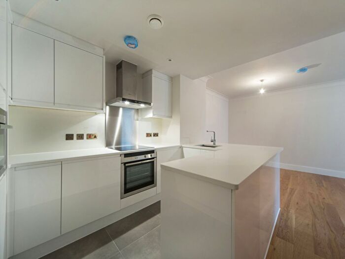 2 Bedroom Flat To Rent In Grove End Gardens, Grove End Road, London, NW8