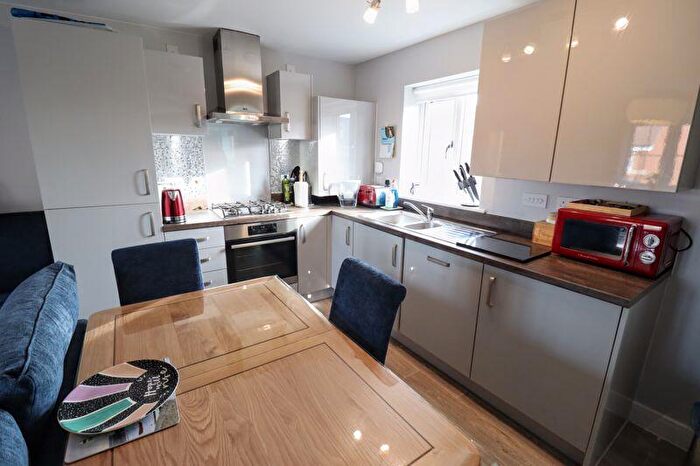 2 Bedroom Coach House For Sale In Galapagos Grove, Newton Leys, Milton Keynes, MK3