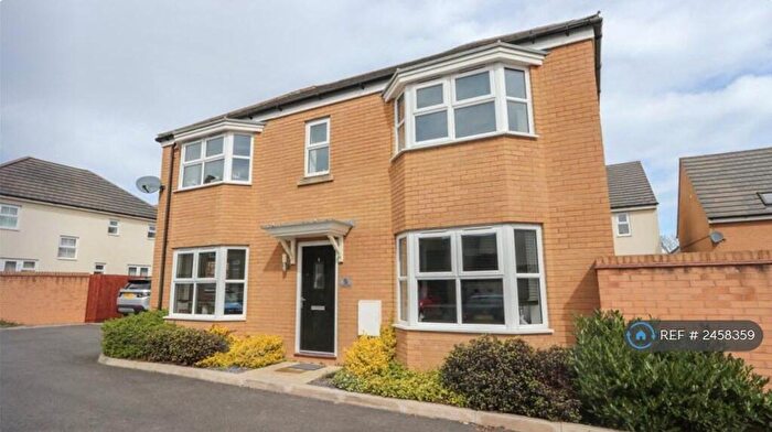 3 Bedroom Detached House To Rent In Broad Croft, Patchway, Bristol, BS34