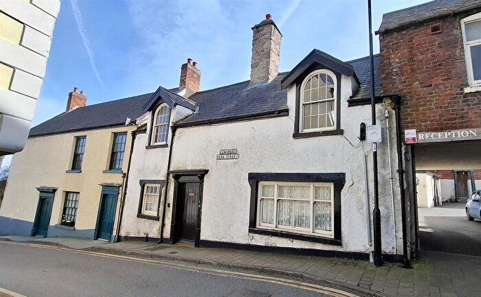 3 Bedroom Character Property For Sale In Park Street, Denbigh, LL16