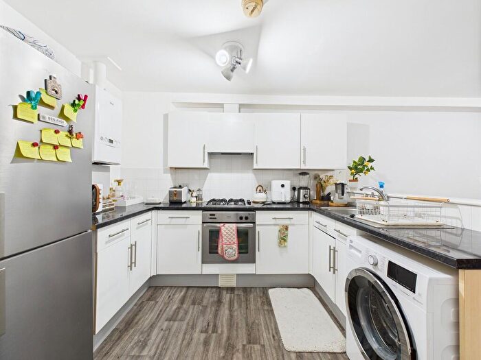 1 Bedroom Apartment To Rent In Portland Road, Worthing, BN11