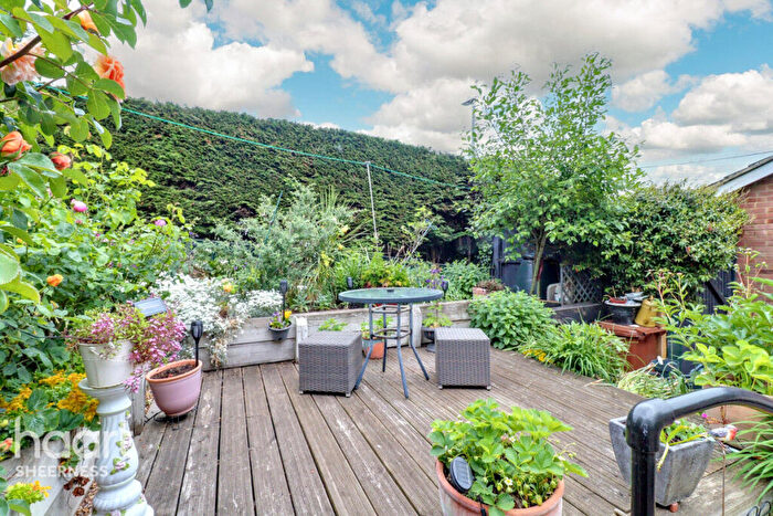 2 Bedroom Detached Bungalow For Sale In Whybornes Chase, Minster On Sea, ME12