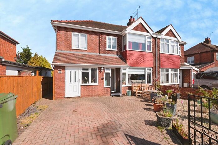 5 Bedroom Semi-Detached House For Sale In Ross Road, Hereford, HR2