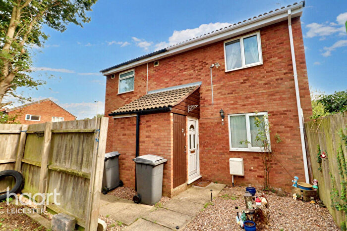 1 Bedroom Maisonette For Sale In Warren View, Leicester, LE4