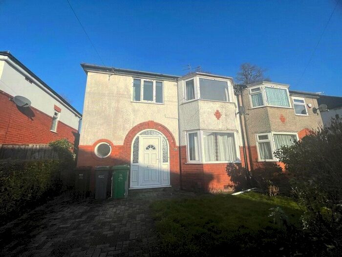 4 Bedroom Semi-Detached House To Rent In Springdale Gardens, Didsbury, Manchester, M20