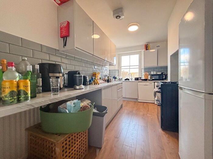 3 Bedroom Apartment To Rent In Cambridge Park, Redland, Bristol, BS6