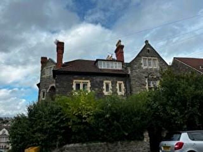 2 Bedroom Flat To Rent In Trelawney Road, Bristol, BS6