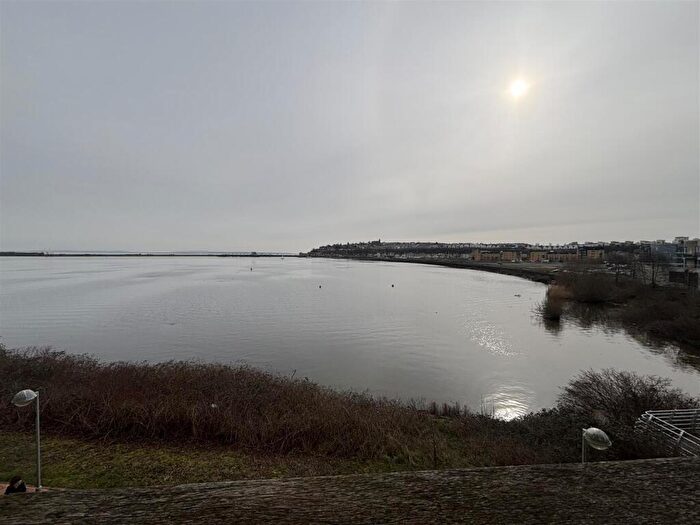2 Bedroom Apartment To Rent In Breakwater House, Prospect Place, Cardiff Bay, CF11